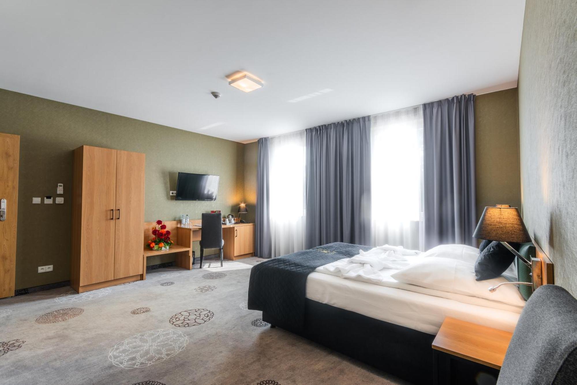 Hotel Lantier Bytom - Katowice - Chorzow Экстерьер фото