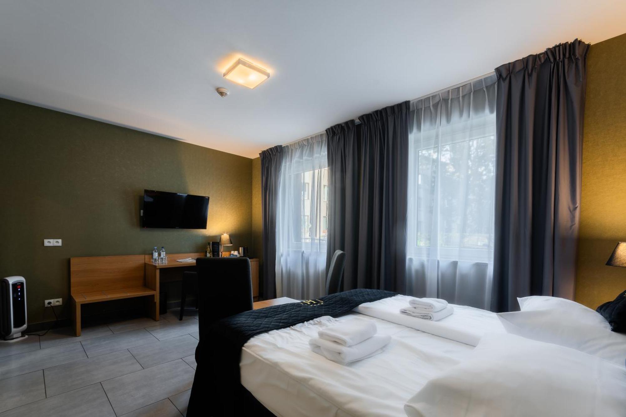 Hotel Lantier Bytom - Katowice - Chorzow Экстерьер фото